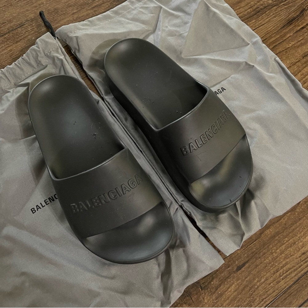 BALENCIAGA LOGO PLATFORM SANDALS - Picture 2 of 9